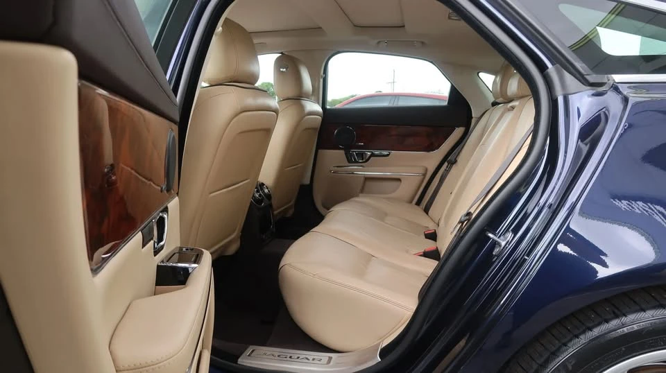 2019 Jaguar X351 XJ - Image 19 of 20