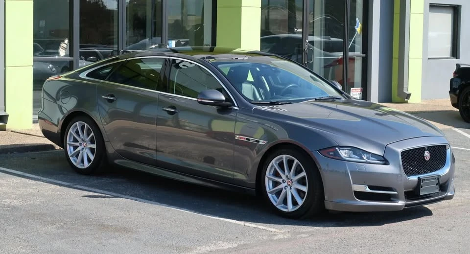 2019 Jaguar X351 XJ - Image 3 of 20