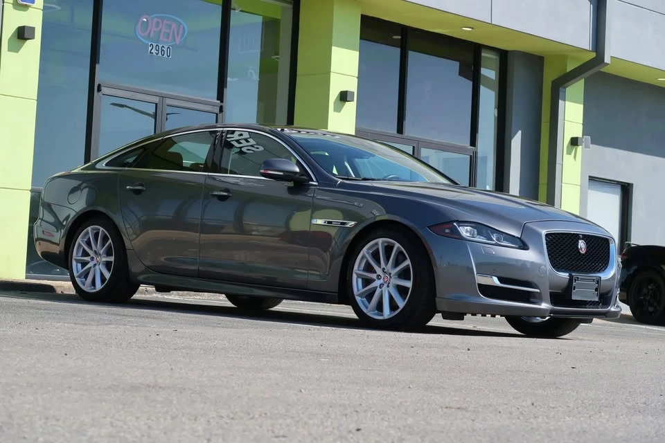 2019 Jaguar X351 XJ - Image 5 of 20