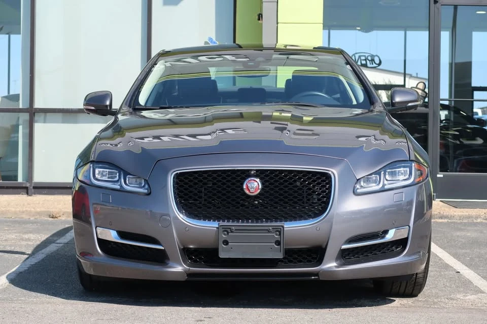 2019 Jaguar X351 XJ - Image 2 of 20