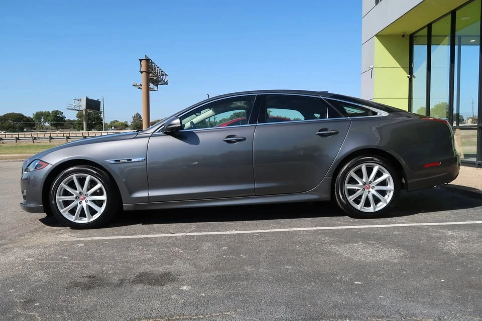 2019 Jaguar X351 XJ - Image 6 of 20