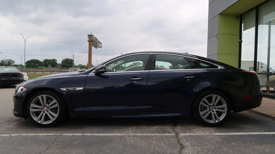 2019 Jaguar X351 XJ - Image 7 of 20