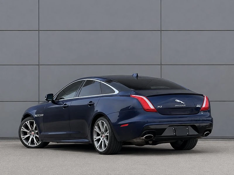 2019 Jaguar X351 XJ - Image 4 of 8