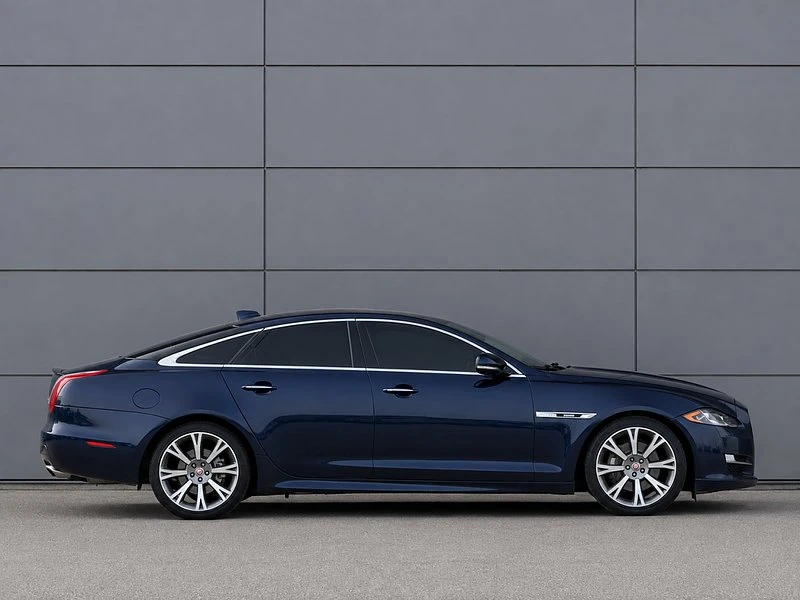 2019 Jaguar X351 XJ - Image 7 of 8
