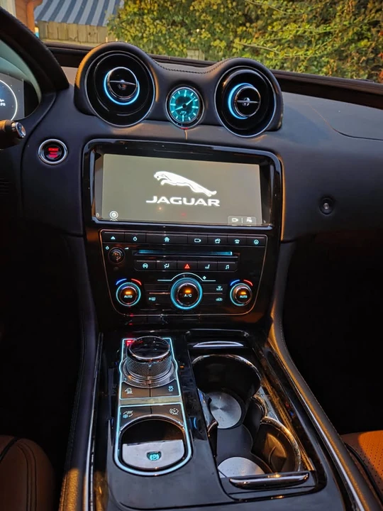 2019 Jaguar X351 XJ - Image 10 of 12