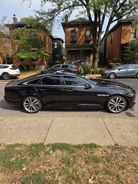 2019 Jaguar X351 XJ - Image 4 of 11
