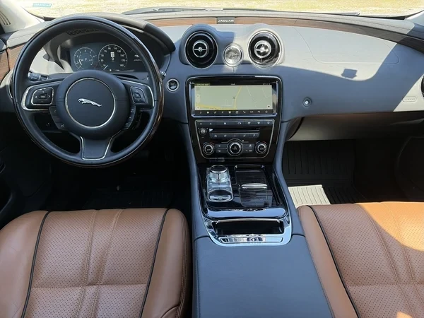 2019 Jaguar X351 XJR - Image 2 of 11