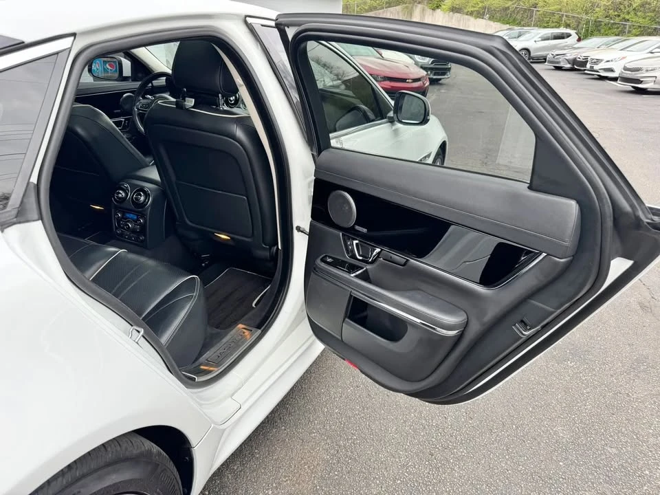 2019 Jaguar X351 XJ - Image 18 of 19