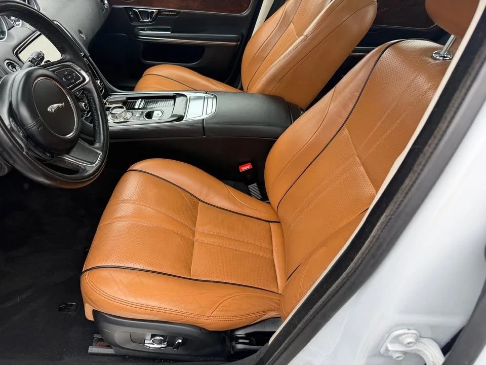 2019 Jaguar X351 XJ - Image 8 of 13
