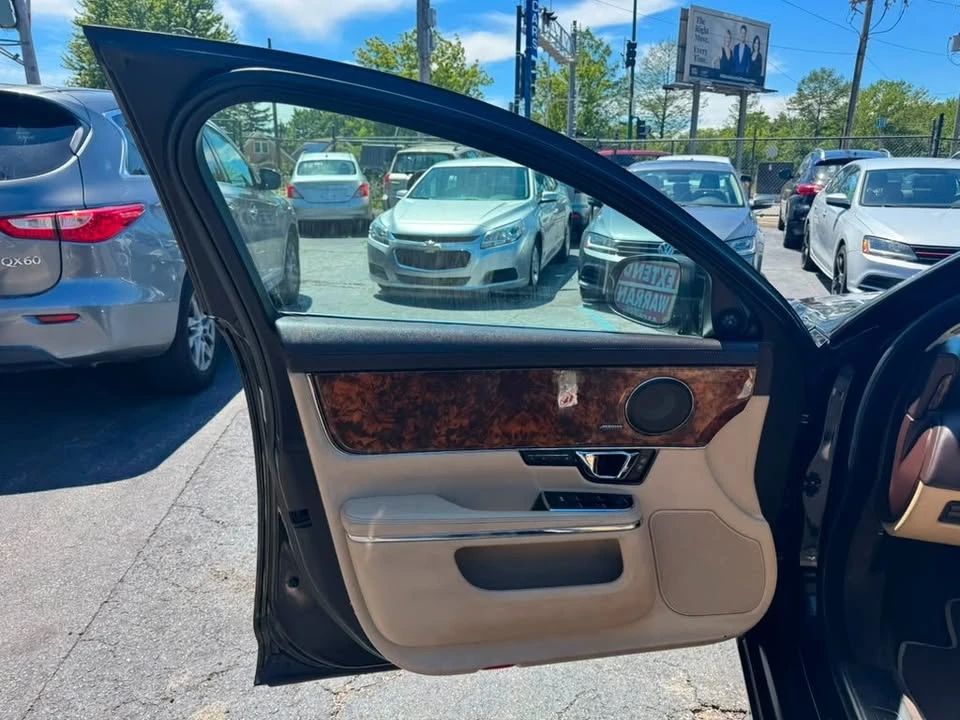 2019 Jaguar X351 XJ - Image 12 of 13