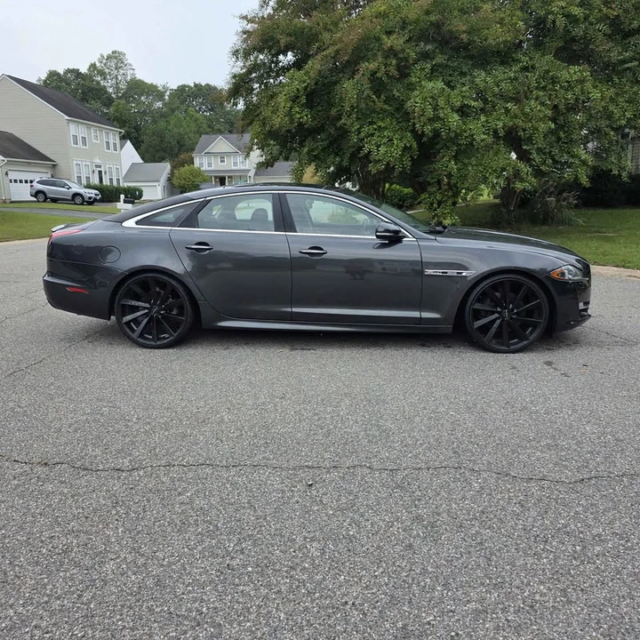 2019 Jaguar X351 XJ - Image 4 of 9