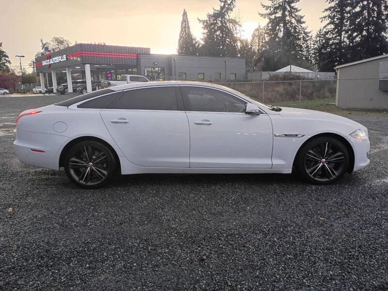 2019 Jaguar X351 XJ - Image 2 of 10