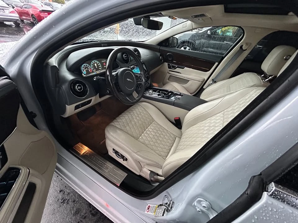 2019 Jaguar X351 XJ - Image 4 of 4