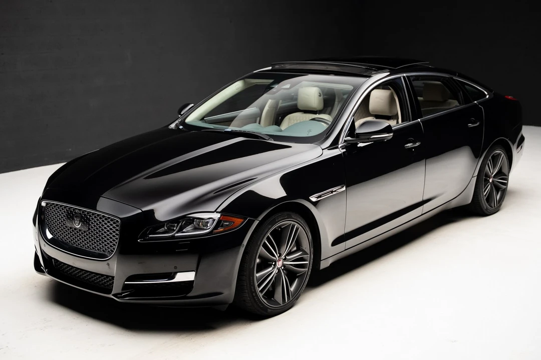 2019 Jaguar X351 XJ - Image 21 of 21