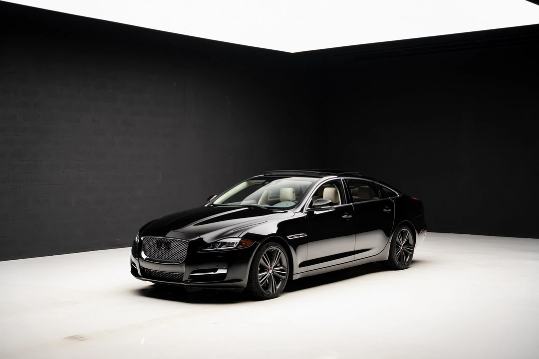 2019 Jaguar X351 XJR - Image 2 of 12