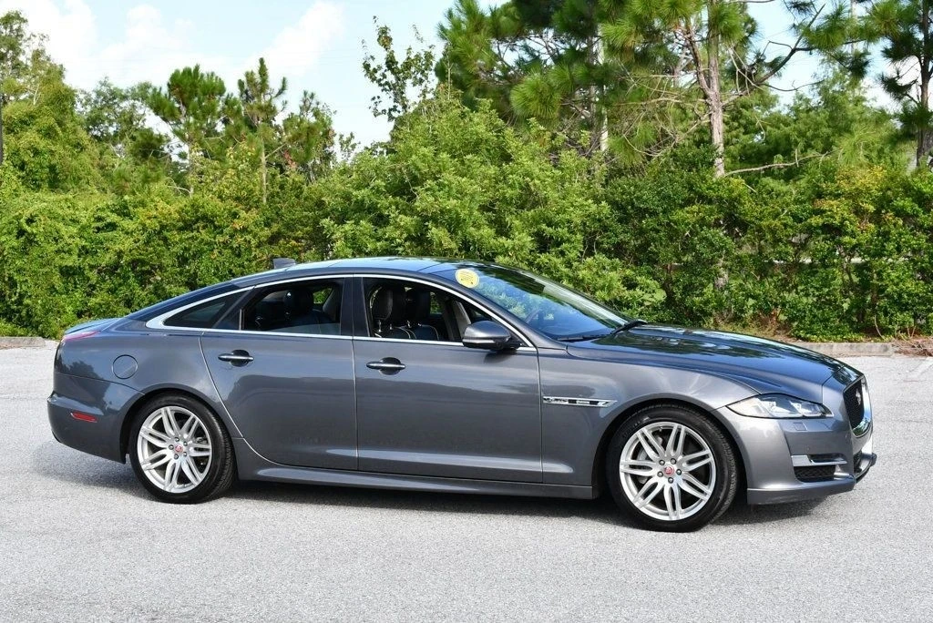 2019 Jaguar X351 XJ - Image 8 of 12