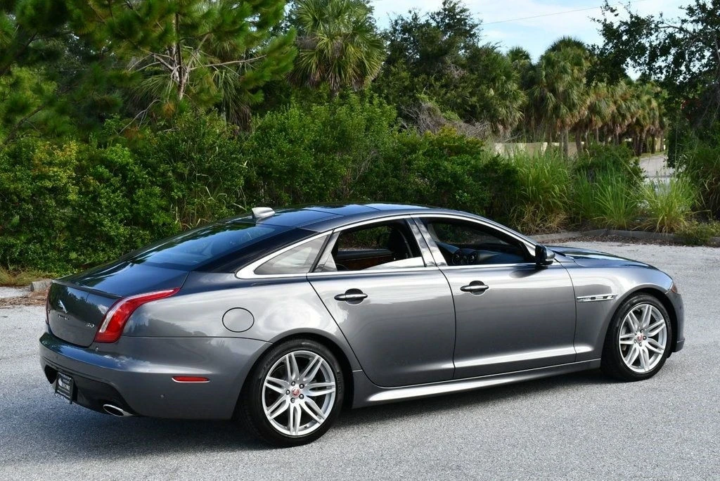2019 Jaguar X351 XJ - Image 6 of 12