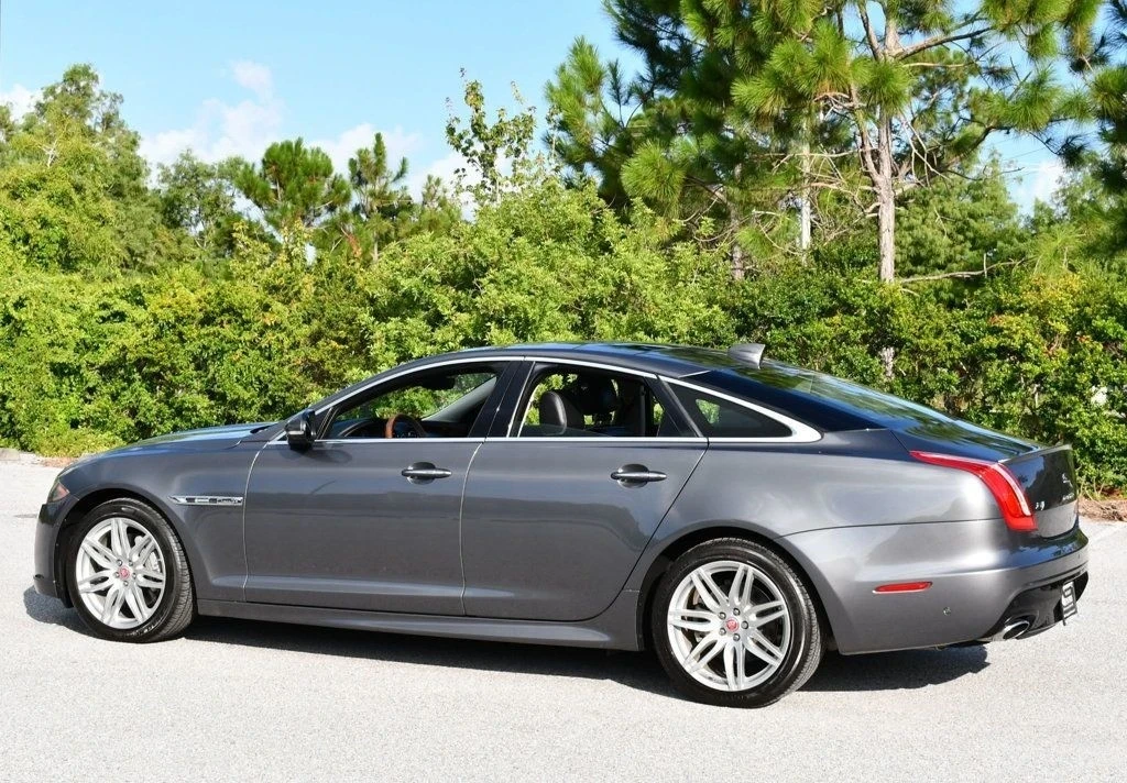 2019 Jaguar X351 XJ - Image 4 of 12