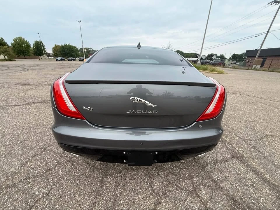 2019 Jaguar X351 XJ - Image 5 of 20