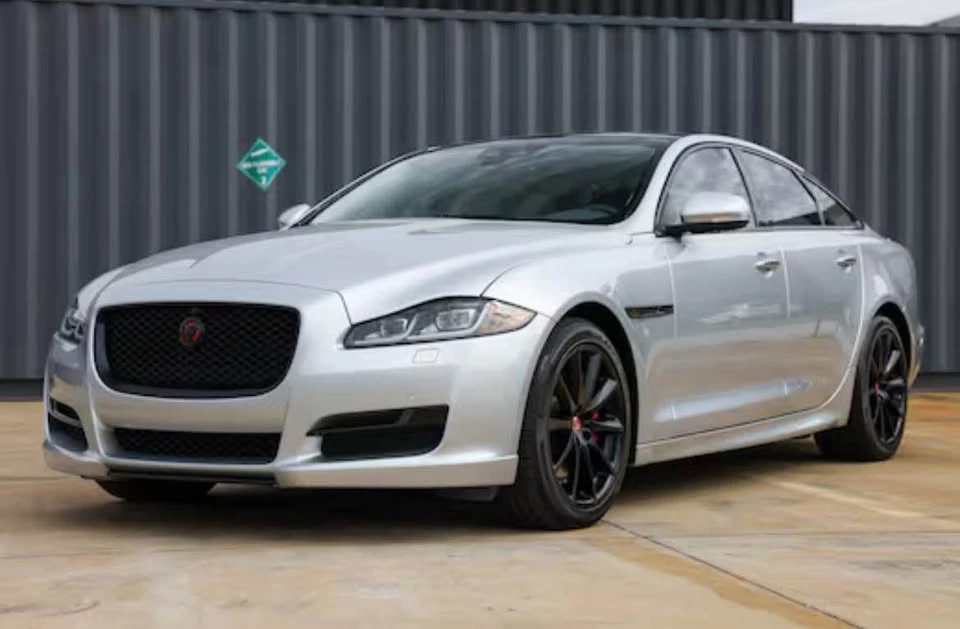 2019 Jaguar X351 XJ - Image 2 of 3
