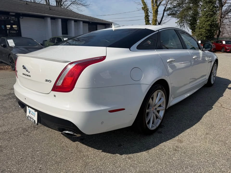2019 Jaguar X351 XJ - Image 4 of 16