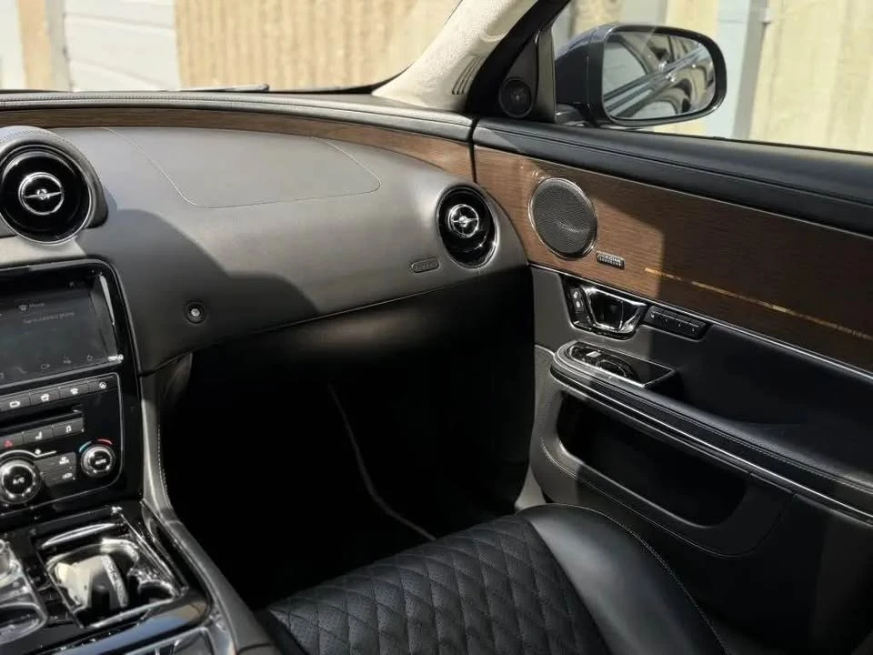 2019 Jaguar X351 XJR - Image 14 of 18