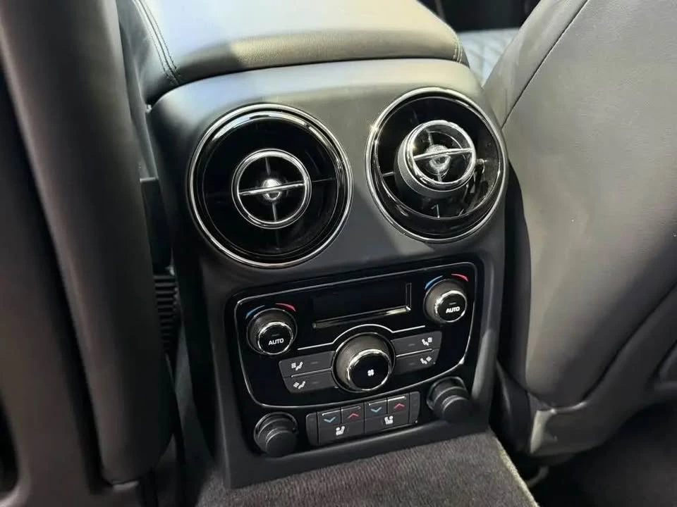 2019 Jaguar X351 XJR - Image 12 of 18