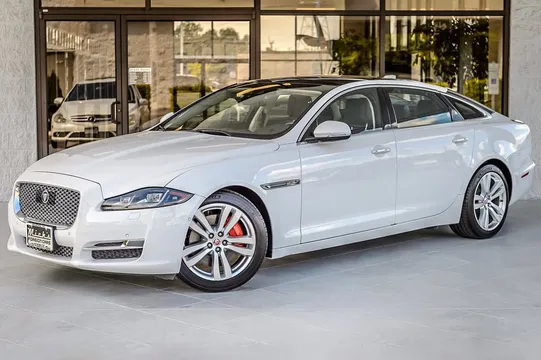 2019 Jaguar XJL Portfolio 3.0L V6 Gasoline 340hp