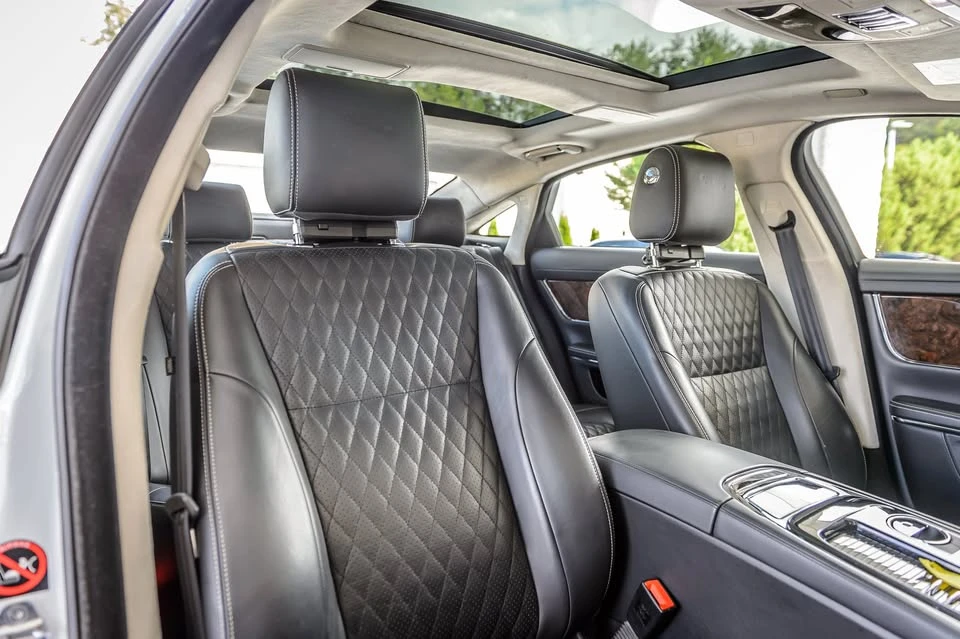 2019 Jaguar X351 XJ - Image 13 of 20