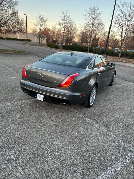 2019 Jaguar X351 XJ - Image 5 of 10