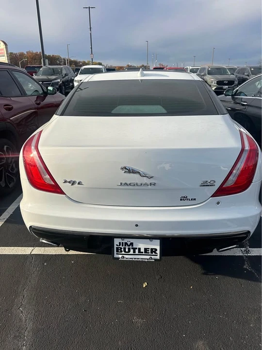 2019 Jaguar X351 XJ - Image 6 of 6