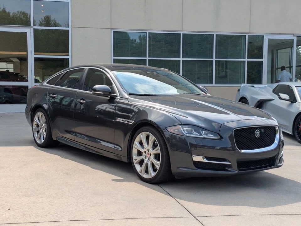 2019 Jaguar X351 XJR - Image 3 of 16