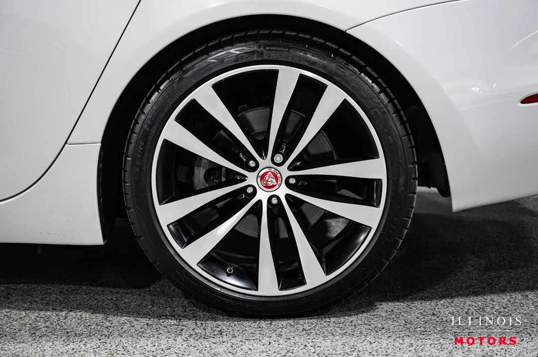 2019 Jaguar X351 XJ - Image 10 of 21