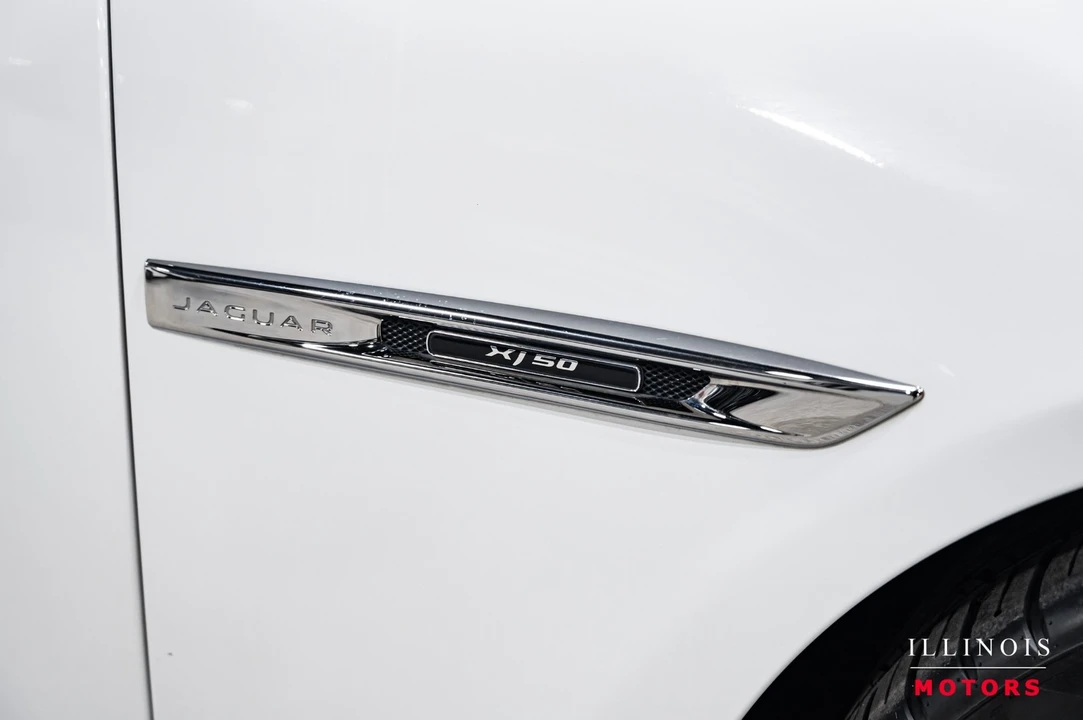 2019 Jaguar X351 XJ - Image 13 of 21