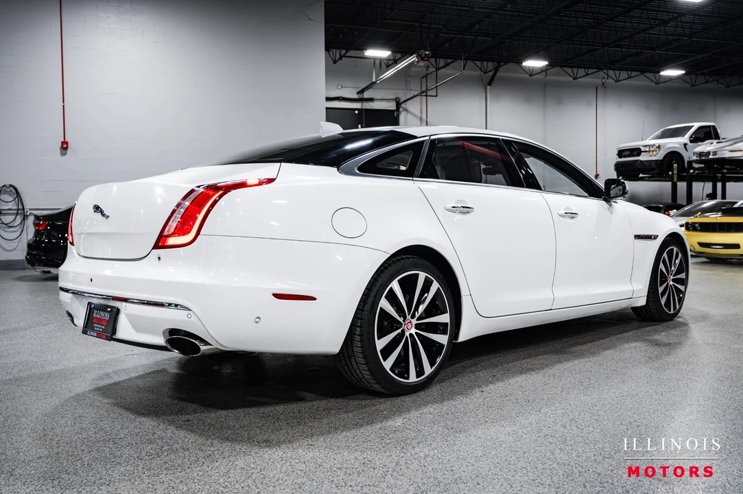 2019 Jaguar X351 XJ - Image 5 of 21