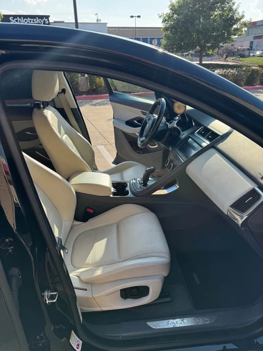 2019 Jaguar E-Pace - Image 7 of 18