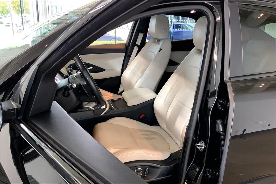 2019 Jaguar E-Pace - Image 8 of 20