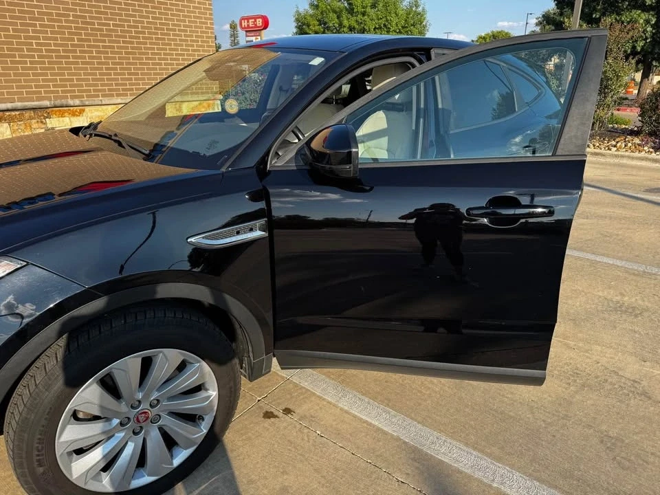 2019 Jaguar E-Pace - Image 2 of 18