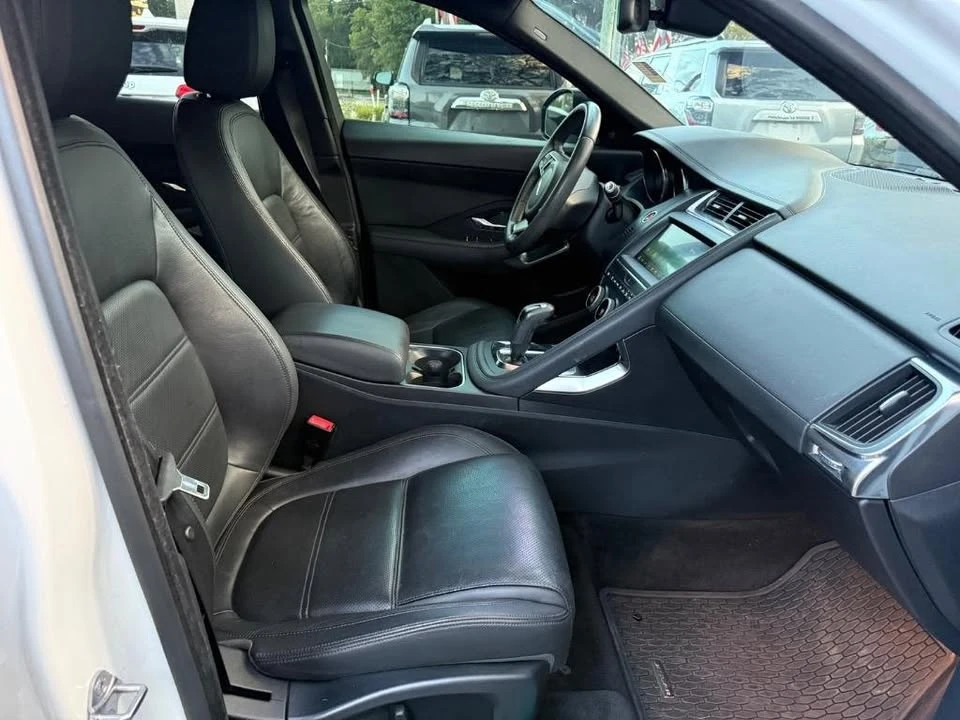 2019 Jaguar E-Pace - Image 5 of 8