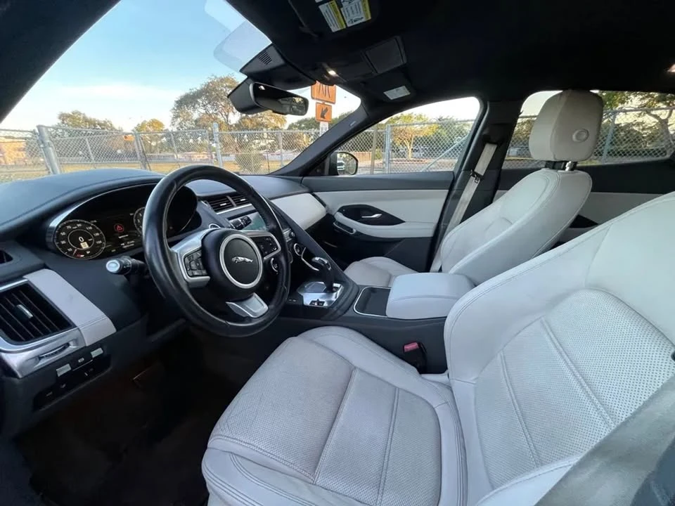 2019 Jaguar E-Pace - Image 8 of 10