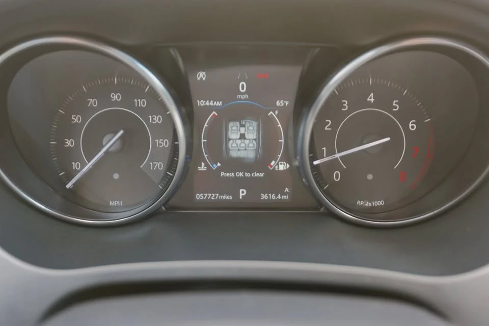 2019 Jaguar E-Pace - Image 7 of 19
