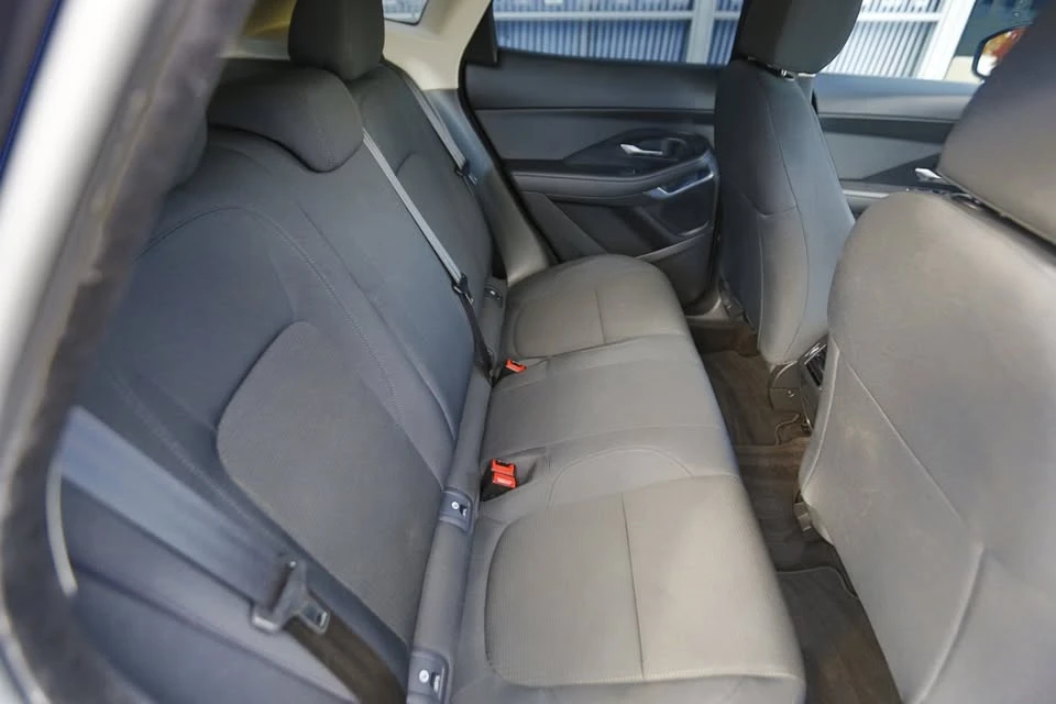2019 Jaguar E-Pace - Image 12 of 19