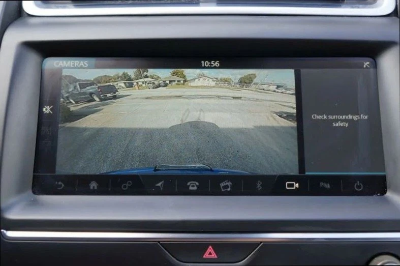 2019 Jaguar E-Pace - Image 18 of 19
