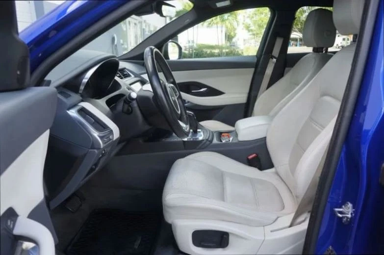 2019 Jaguar E-Pace - Image 11 of 19