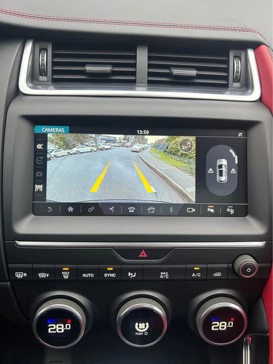 2019 Jaguar E-Pace - Image 14 of 14