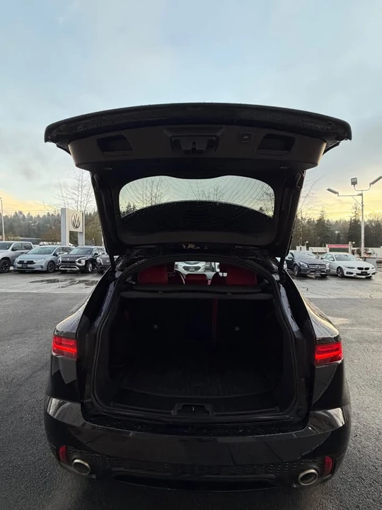 2019 Jaguar E-Pace - Image 4 of 11