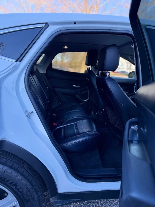 2019 Jaguar E-Pace - Image 17 of 20