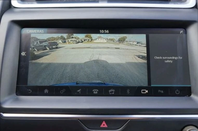 2019 Jaguar E-Pace - Image 19 of 20