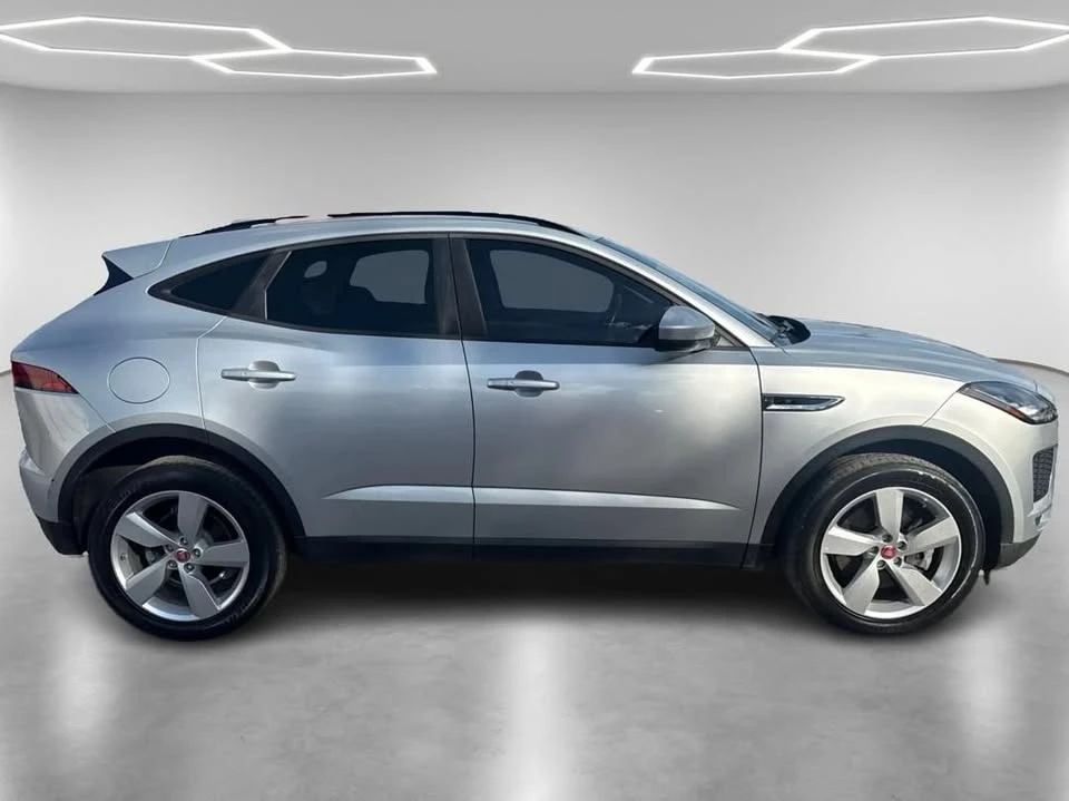 2019 Jaguar E-Pace - Image 13 of 16