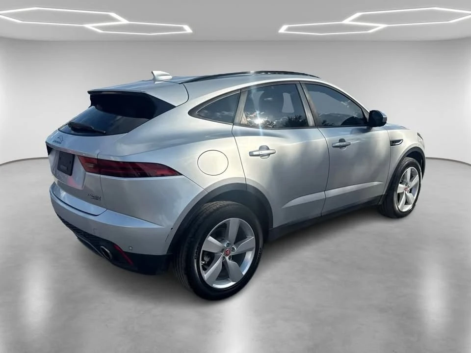 2019 Jaguar E-Pace - Image 5 of 16
